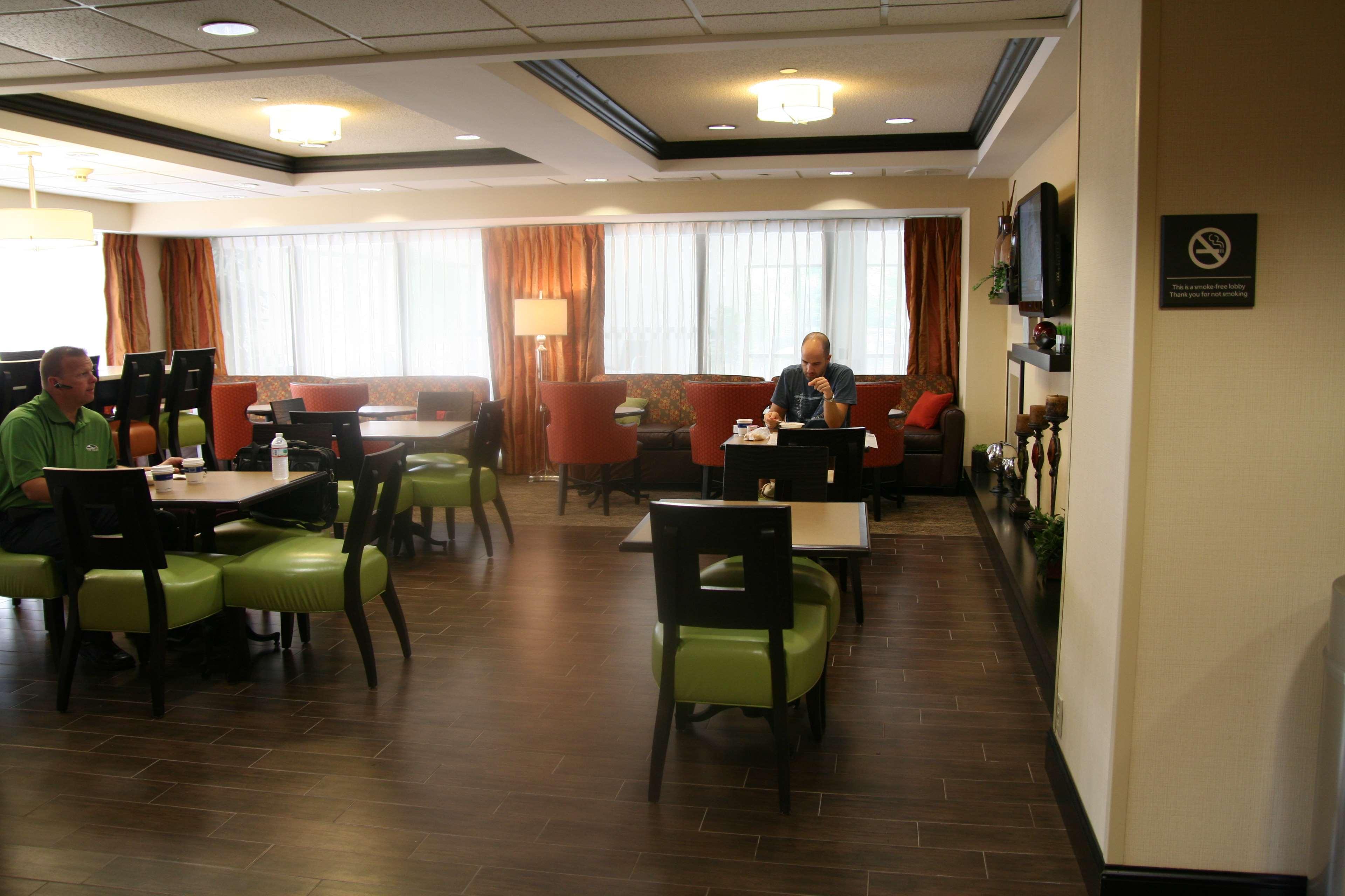 Hampton Inn Olive Branch Restaurant foto